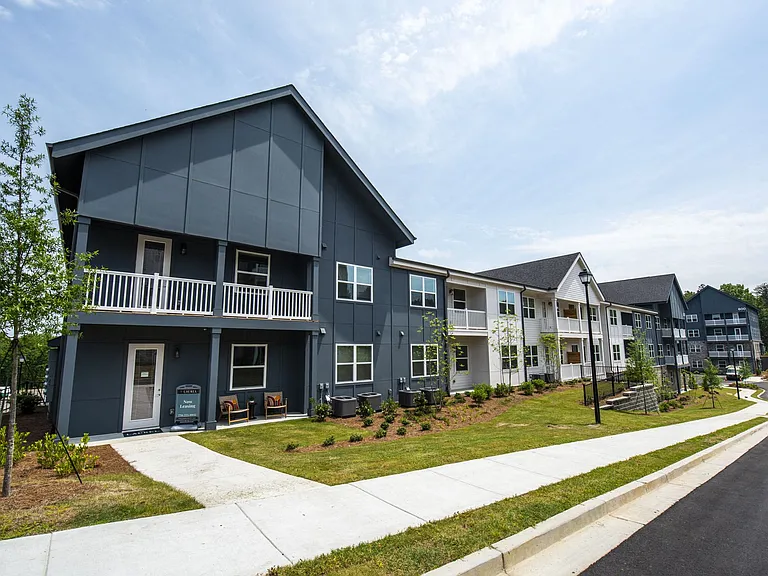 The Laurel at Flowery Branch — Photo 8
