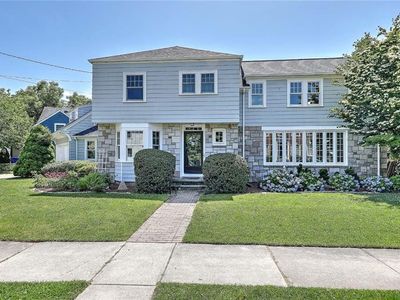 129 Fosdyke St, Providence, RI, 02906