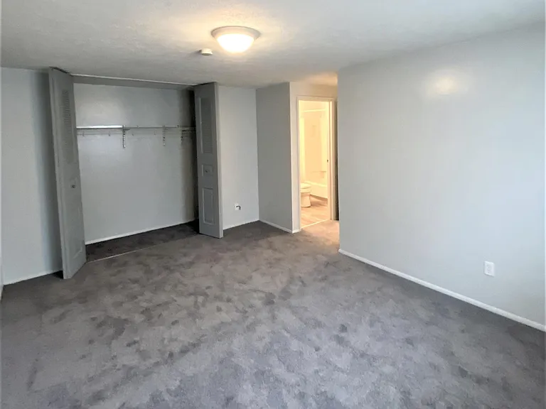 611 Brown Ave #208 — Photo 13