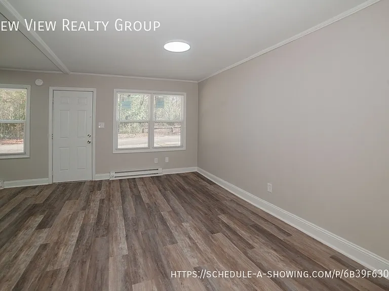5115 Higgins St — Photo 5