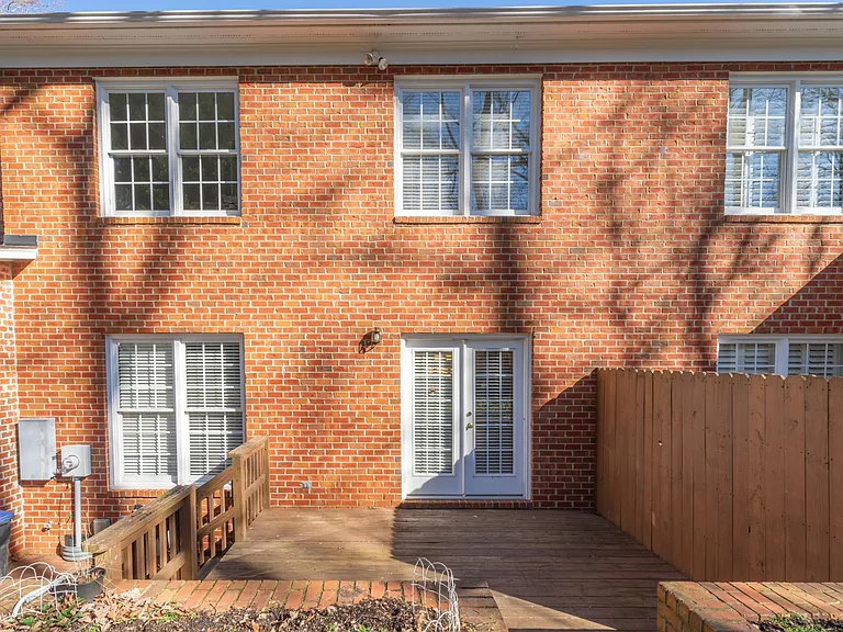 2 Park Village Ct #C — Photo 26