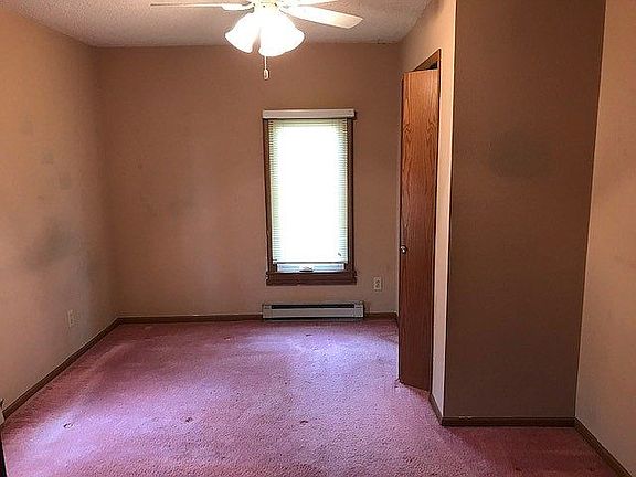 2nd Bedroom - Main Level