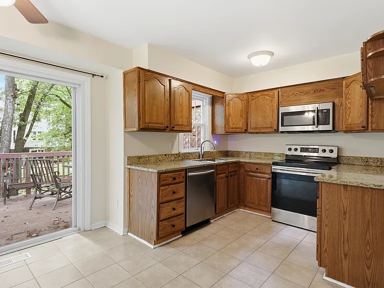 8747 Arley Dr — Photo 14