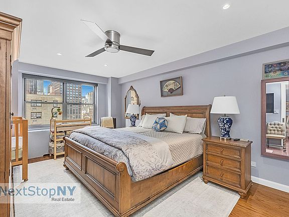 4th image of 400 E 56th St APT 16B