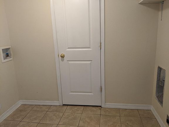 5th image of 757 E 13th St