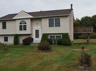 12 Marvelle Ln, Westtown, NY 10998