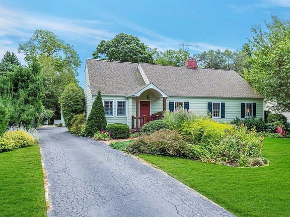 2nd image of 32 Cannon Ct