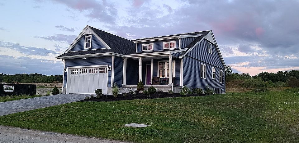 2nd image of 92 Sophia Dr