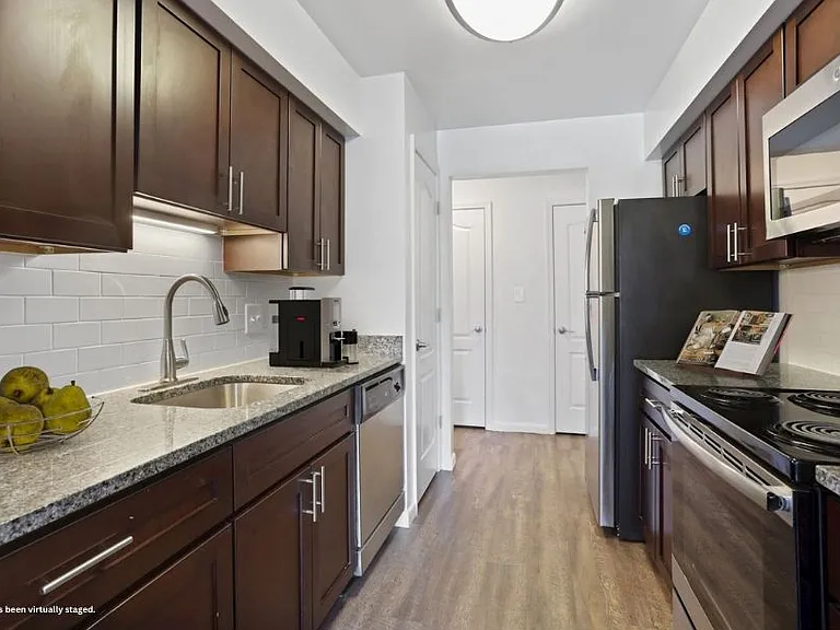 Annen Woods Apartments — Photo 1