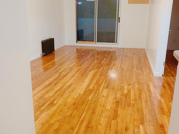 2nd image of 10826 42nd Ave Unit 3
