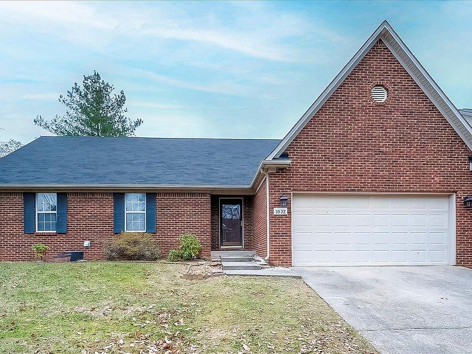 1st image of 1032 Crimson Creek Dr