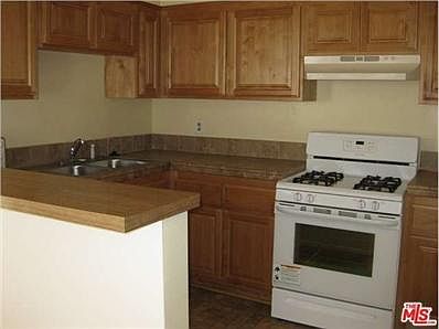5th image of 12852 Woodbridge St Unit 2