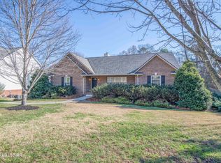 1559 Crestridge Dr, Maryville, TN 37804
