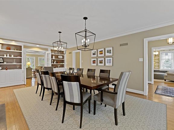 4th image of 612 Hawbrook Ave