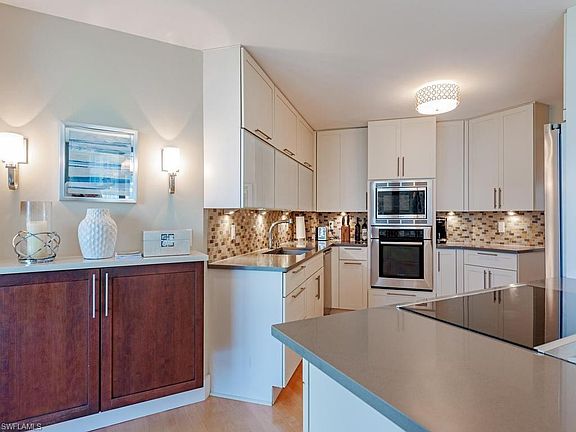 4th image of 4551 Gulf Shore BLVD N #606