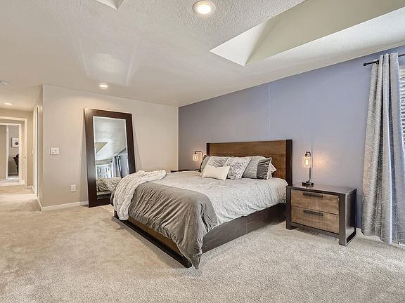 Master Bedrooom with King Size Memory foam bed
