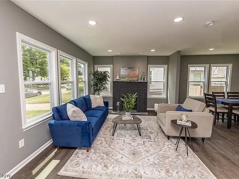 207 Lincoln Ave — Photo 4