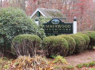 300 Falmouth Rd APT 7B, Mashpee, MA 02649