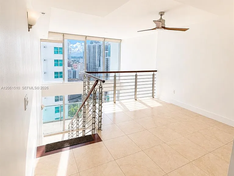 41 SE 5th St #1415 — Photo 7