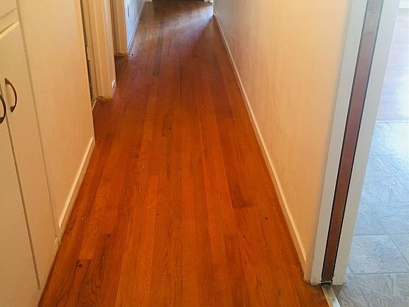 5th image of 2725 W Laura Ave