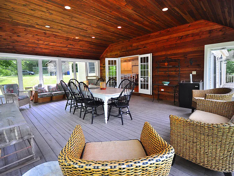 72 Sandy Beach Rd — Photo 8