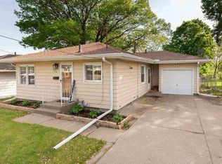 2510 Hickory Grove Rd, Davenport, IA 52804