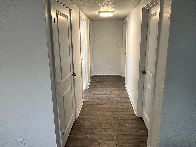 412 W 14th Ave — Photo 10