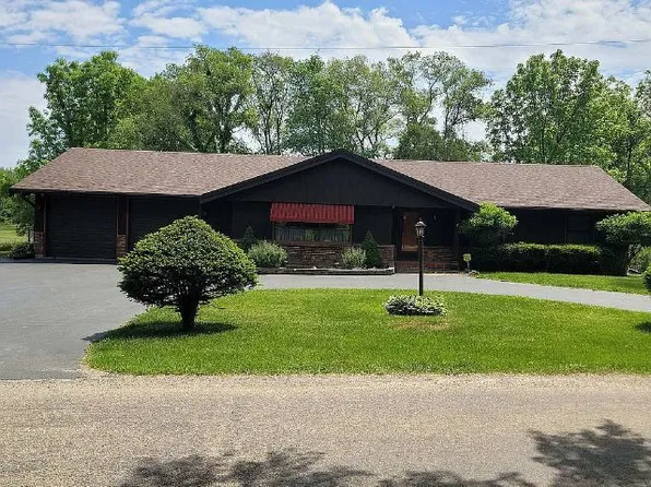 3929 Page Rd, Rockford, IL 61101