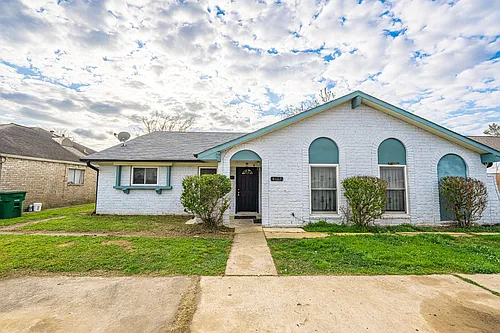 8124 Beech Cove Ln Photo 1