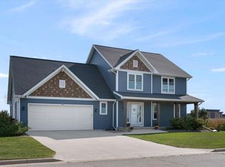 448 Lindale St, Belgium, WI 53004