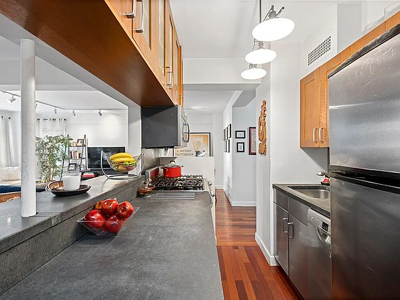 3rd image of 35 Park Ave #7AB