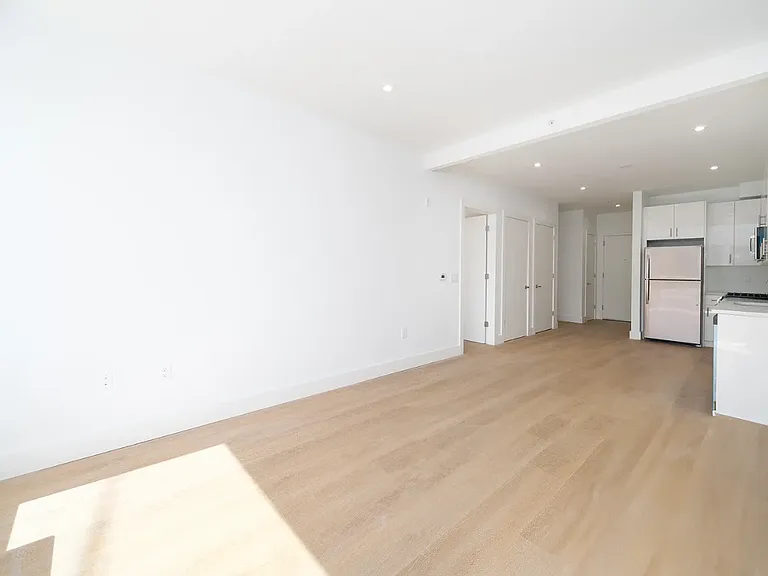 3310 Liberty Ave #507 — Photo 11