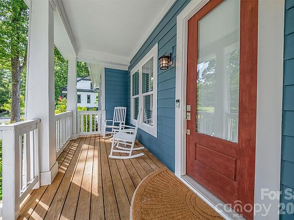4th image of 205 Sherwood Dr