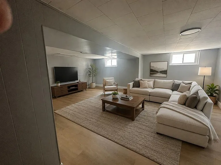 890 Hollands Ave — Photo 31