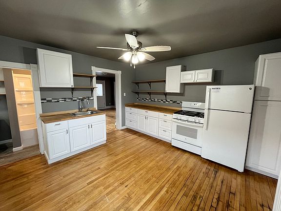 2nd image of 637 S 3rd Ave