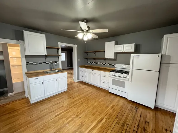 637 S 3rd Ave, Wausau, WI 54401