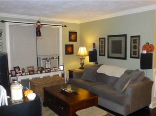 67-04 197th St #1, Fresh Meadows, NY 11365