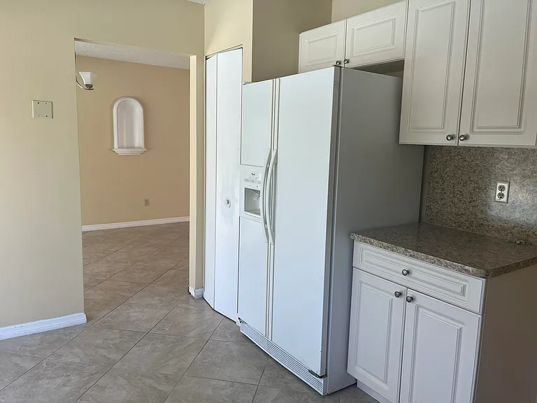 1401 SE Belcrest St — Photo 10