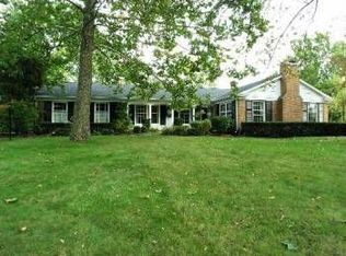 1135 S Wilson Dr, Lake Forest, IL 60045