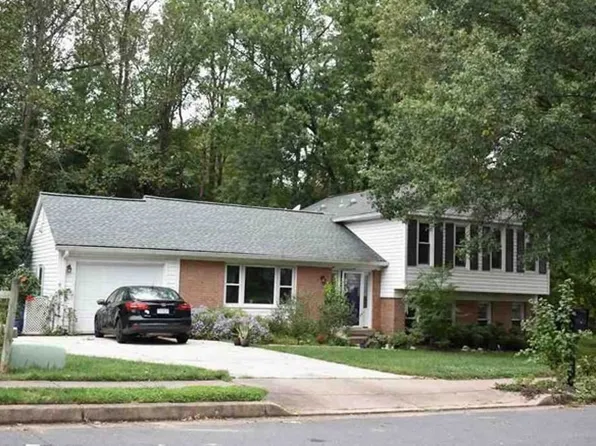 8002 Colorado Springs Dr, Springfield, VA 22153