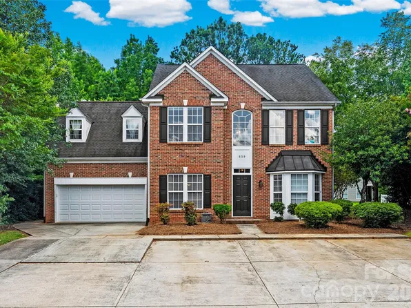 659 Cheval Dr, Fort Mill, SC 29708
