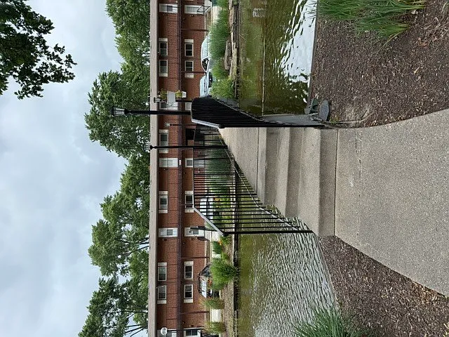 1900 W Knightsbridge Dr #2A — Photo 10