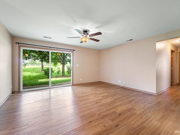3rd image of 330 Ashbury Ln W APT 3