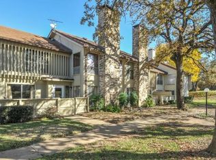 1453 Creekview Ct, Fort Worth, TX 76112
