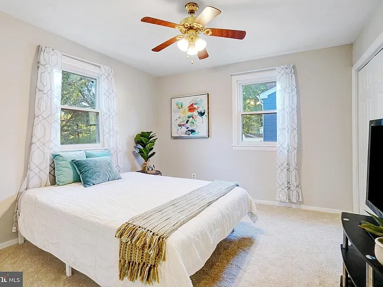 7015 Stanford Dr — Photo 11