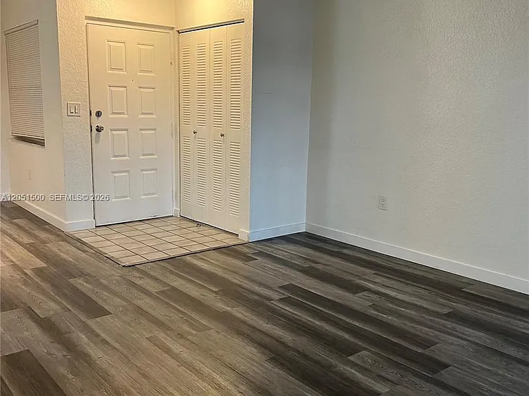 2831 N Oakland Forest Dr #210 — Photo 15