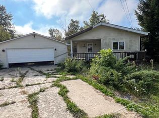 9013 S Shepherd Rd, Shepherd, MI 48883