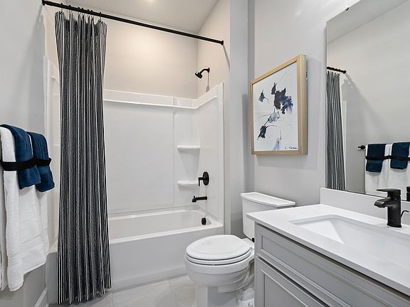 Serenade E w Finished Basement