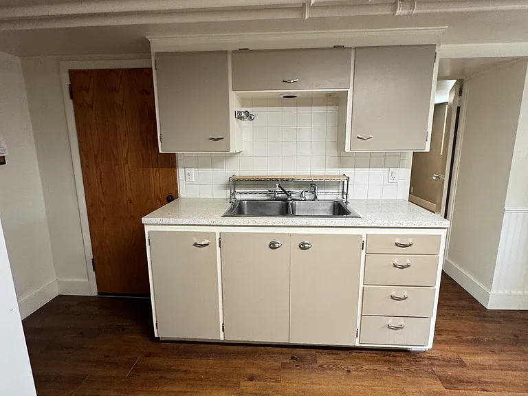516 S Meldrum St #5 — Photo 7