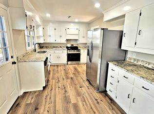 405 Woodland St NW, Hartselle, AL 35640